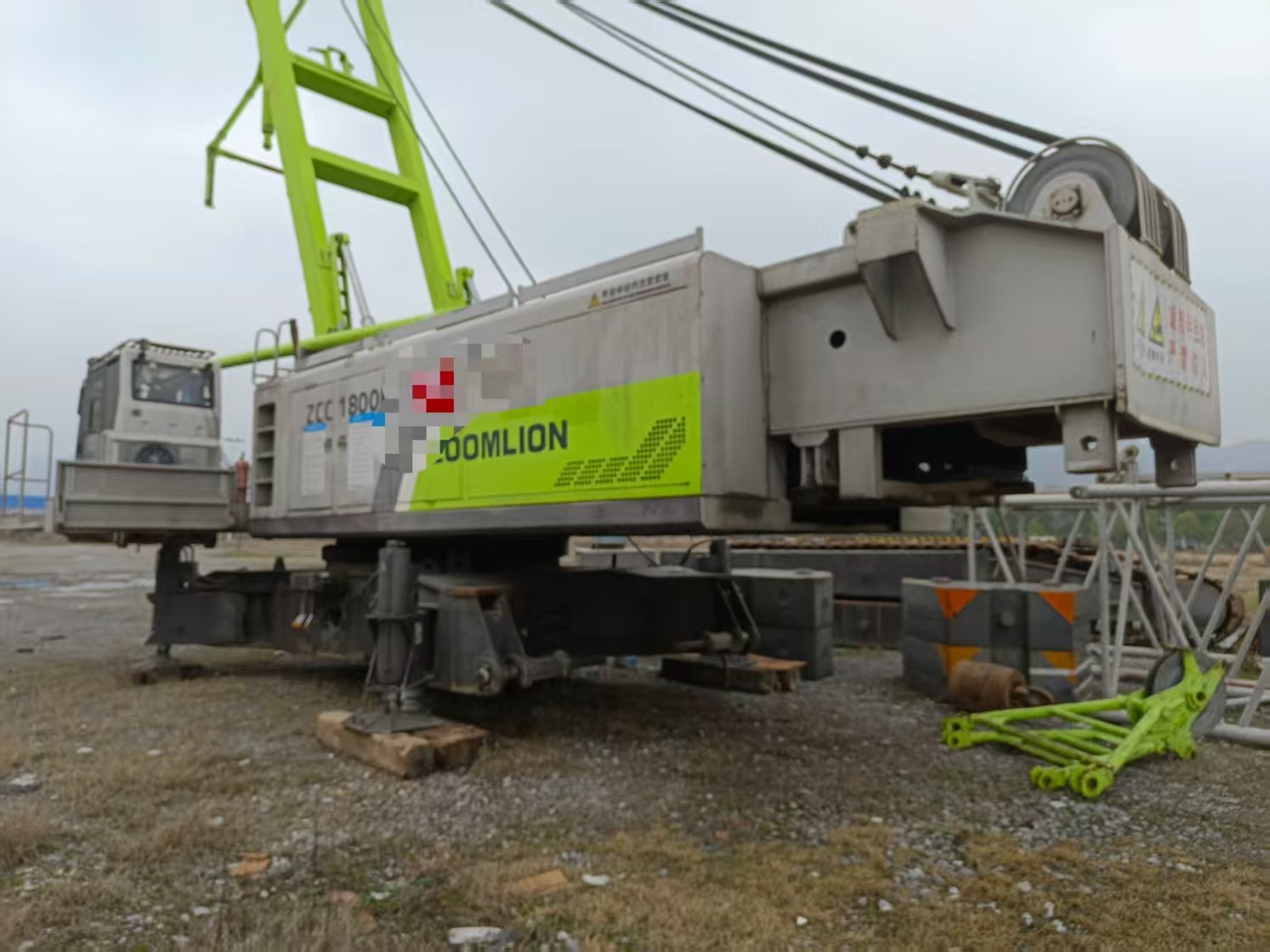 ZCC1800H 2018 Years Zoomlion Mobile Crane 180 Tons for Heavy-Duty Construction Projects