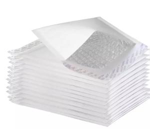 China Customized Poly Bubble Mailers White Bubble Shipping Envelopes Waterproof factory