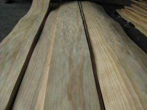 China Sliced Radiata Pine Wood Veneer Sheet Crown / Quarter Cut factory