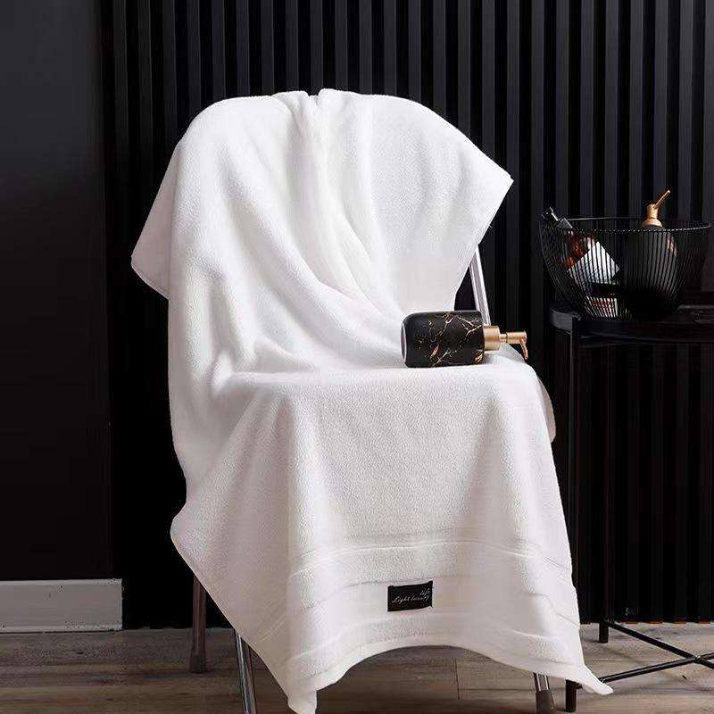 Home or Hotel 100% Cotton Bath Towel High Absorbent Rectangle Shower Towel for Adults