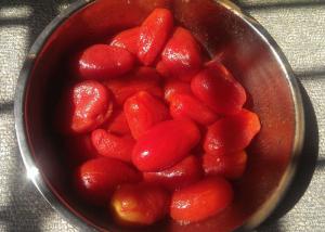 China Fresh Delicious Canned Whole Peeled Tomatoes With Sugar BRC Certified factory