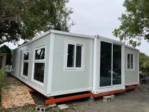 China Steel Security Door Prefabricated House Customizable and Easy-to-Assemble Design factory