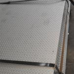 SUS304 Gray Metal Stainless Steel Plates With Diamond Pattern Garden Decoration