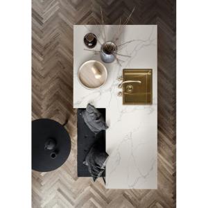 China Quartz Bathroom Countertops Island With High Hardness Excellent Stain Resistance factory