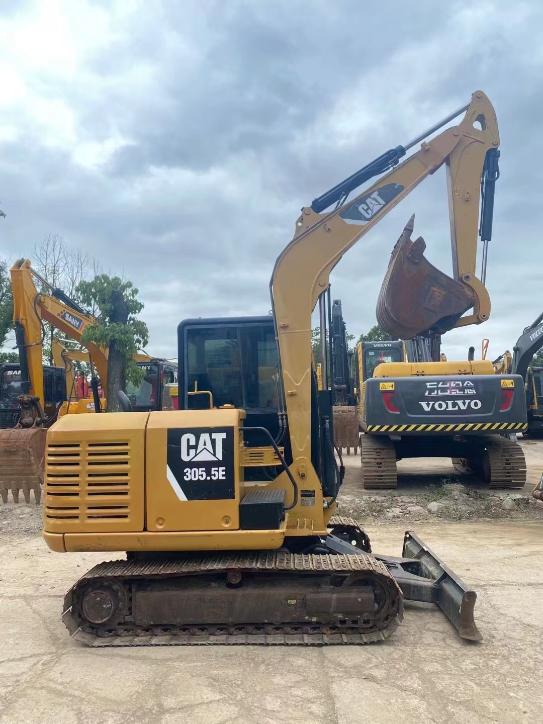 Used Caterpillar Excavator CAT305.5E 5ton Small Type Mini Crawler Digger