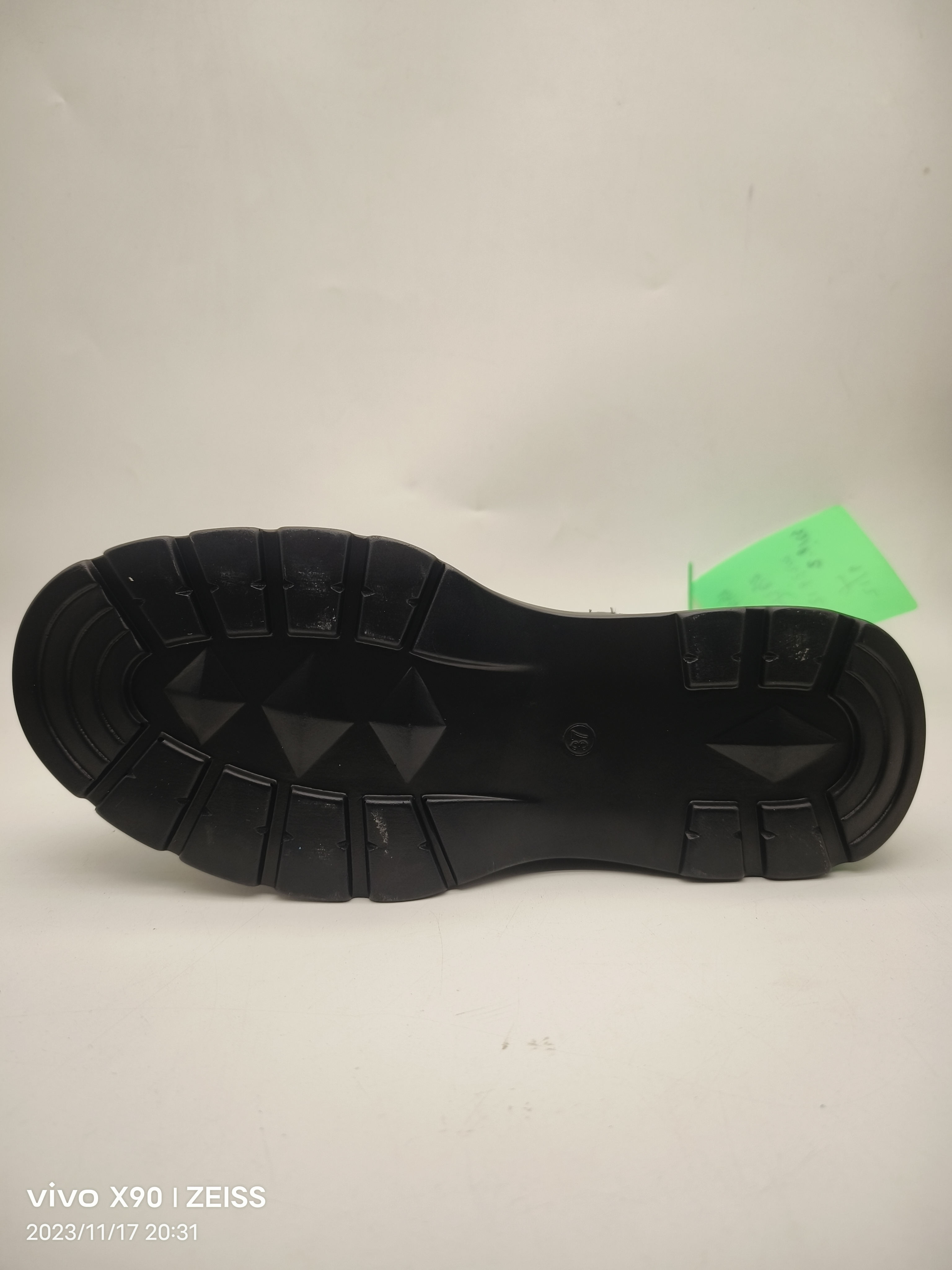 Fashionable Black Women S Boot Shoes With Flat Heel