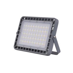 China Rechargeable 30000mAh LED Spot Flood Lights 200W Waterproof Work Lights factory