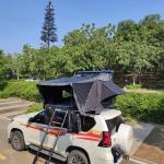 Waterproof Aluminum Clamshell Roof Top Tent With Quick Automatic Opening