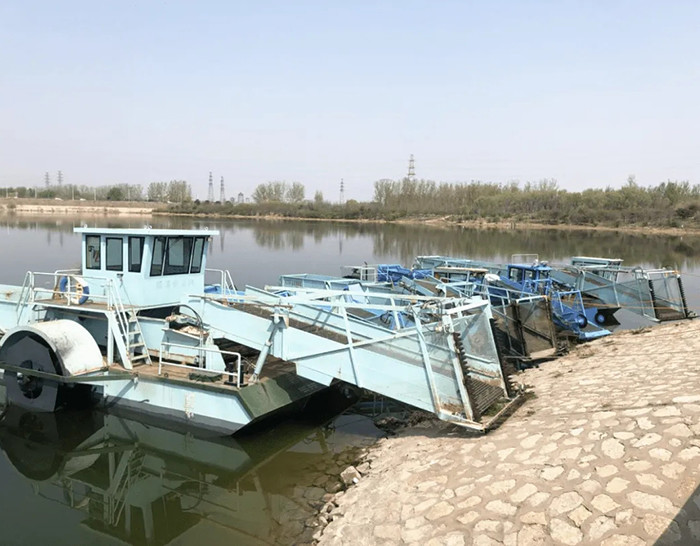10 Cubic Capacity Water Hyacinth Harvester Is Designed To Be Ten Meters Weed Harvester For Lakes