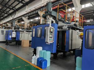 China HDPE Drums Extrusion Blow Molding Machine 20L 25L 50L Jerry Can Stackable factory