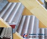 Diamond Hole Safety Grating Safety for Walk Way With Slip-Resistant