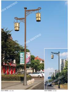 China 9M double arm sqaure shape Q235 European style brown decoration led street light with aluminum base factory