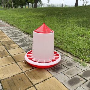 China Freestanding Cylindrical Plastic Poultry Feeder With Accessories factory