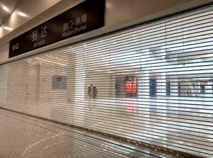 China 100% Transparent Roller Shutter Door for Retail Store / Commercial Shop factory