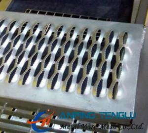 China Diamond Hole Safety Grating Safety for Walk Way With Slip-Resistant factory