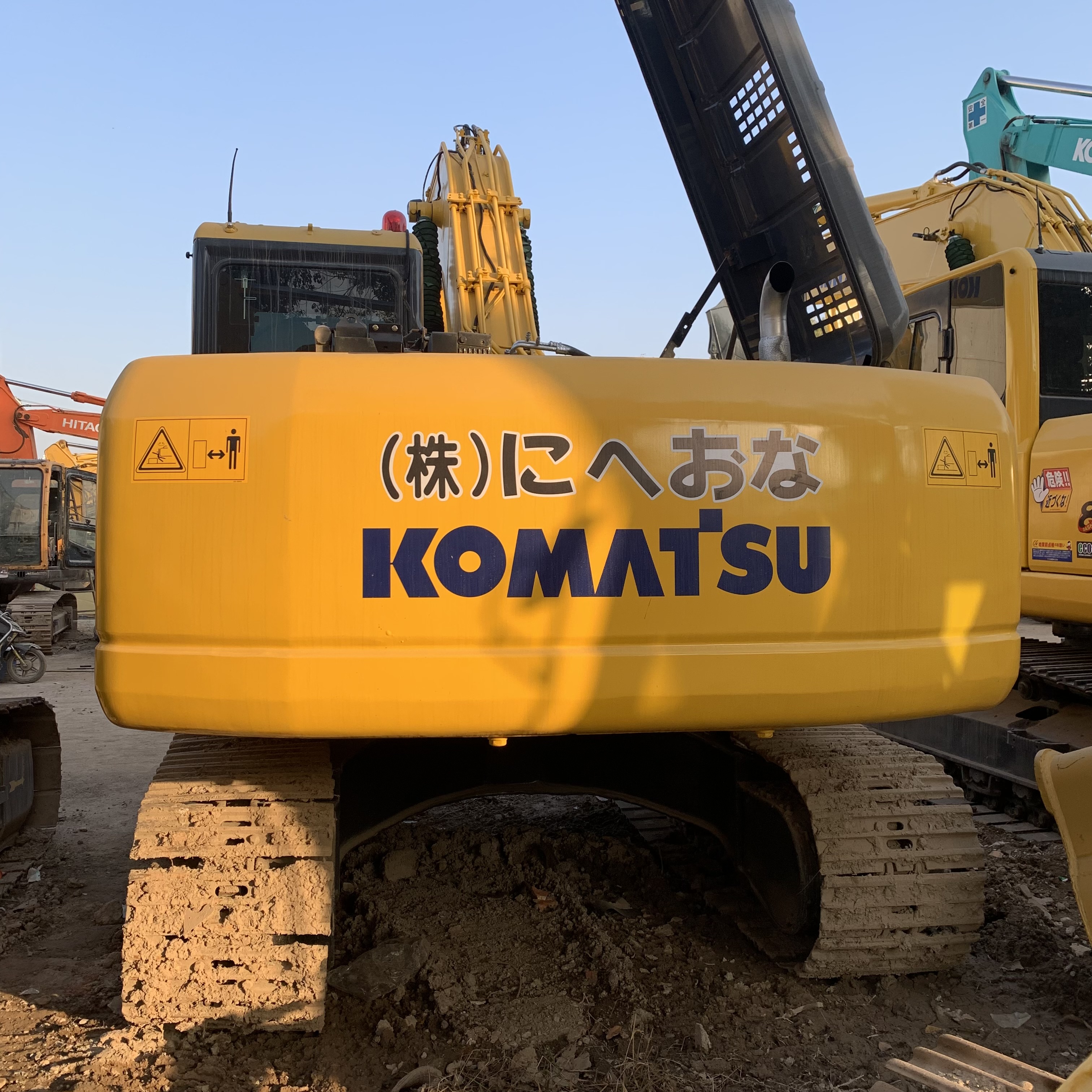 Used PC200-7 Excavator Komatsu PC200 Hydraulic Crawler Digger with Original Pump