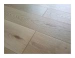 Selected Grade Natural Invisible Lacquered Oak Engineered Wood Flooring