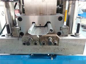 China 0.4-0.7mm Shutter Roll Forming Machine PLC control 14 stations factory
