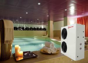 China Meeting MD50D high quality swimming pool heatpump water heating heater with WIFI control factory