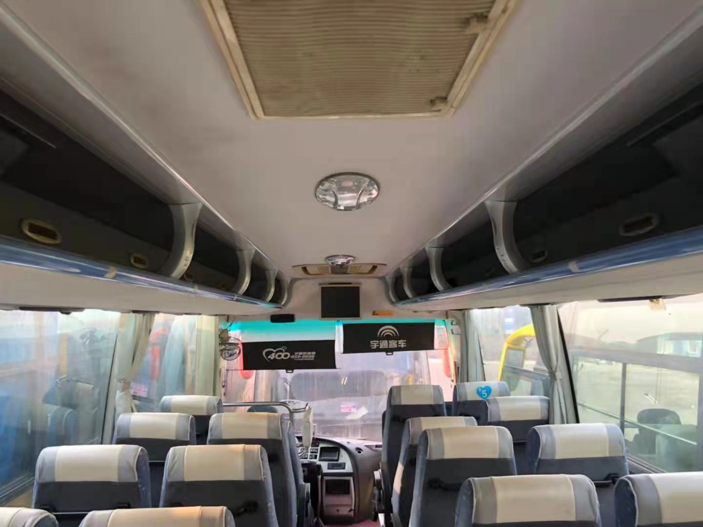 Right Steering Yutong Bus 49-51seater Second Hand Bus Zk6110 Rear Engine Tour Coach