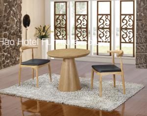 China Round Restaurant Hotel Dining Table Set Custom Made With Nature Wood factory