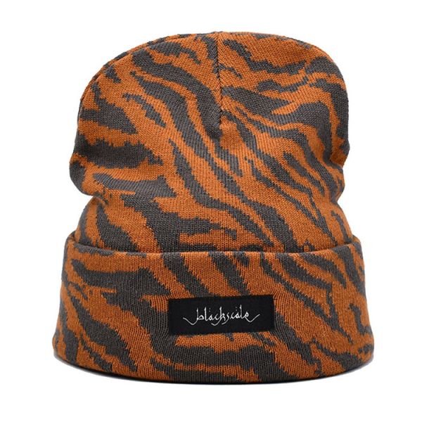 China Hot selling custom logo acrylic jacquard wool hat with warm and windproof knitted hat factory