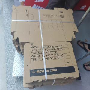 China Recycle Brown Shoe Box Paper Material Uncoated Coating Cardboard  Packaging and Storage Solution on sale