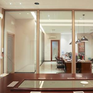 China 48V electric romote control Glass window glass factory