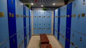 China 18 Comparts 3 Column IOT Locker Triple Tier Lockers Durable / Lightweight factory