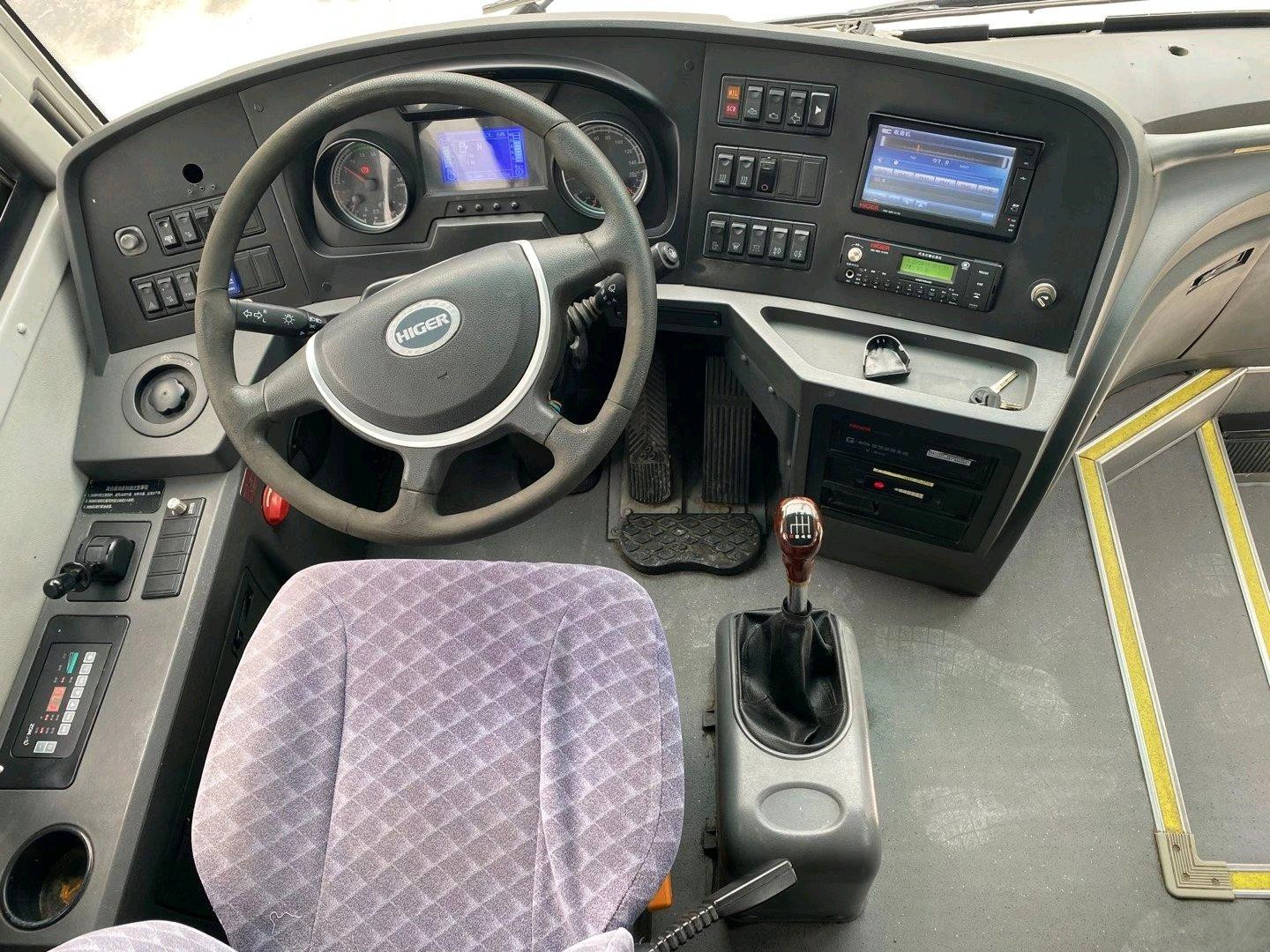 Current 2015 Year Higer Coach Bus 39 Seats Diesel Engine 162kw No Accident
