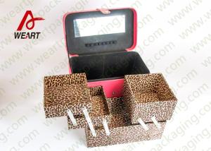 China Recycled Pretty Paper Packaging Box With Handle UV Varnish Suface factory