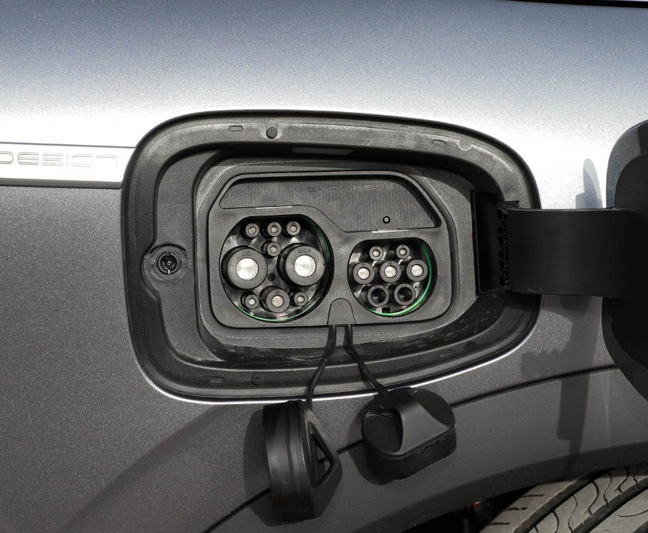 BYD YUAN PLUS 2022 510KM Honorable Compact Electric SUV 12.8'' Touch LCD Screen