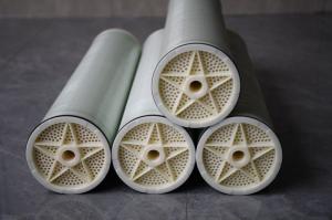 China Ultra Low Pressure RO Membrane 8040 Size Drinking Water Purification with Polyamide Material and 34mil Feed Spacer factory