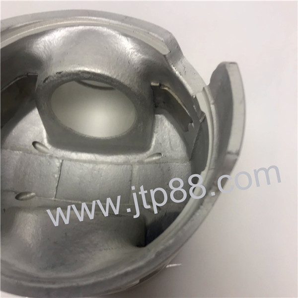 4 Cylinder Diesel Engine Piston 28 x 80mm Pin Size OEM 12010-10T12/12010-43G02