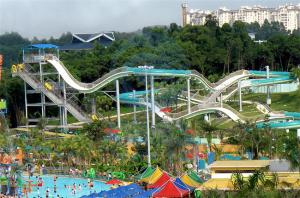 China Roller Coaster Water Park Slide Fiberglass Customized Color With Two Riders factory