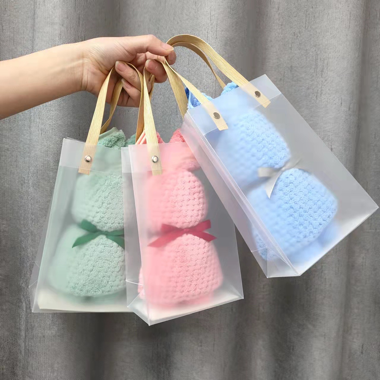 Best Gift Private Label Cute Bear Shower Microfiber Soft Gift Sets Face Towels 35*75cm