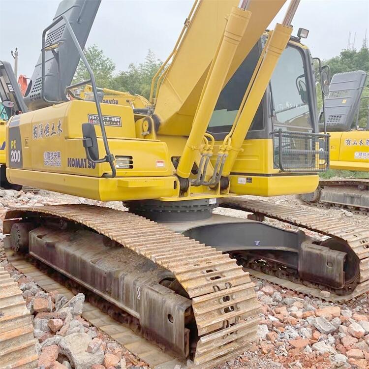 Transport Width 2.8m Used Komatsu PC200-8 Excavator from Japan for Construction in 2021