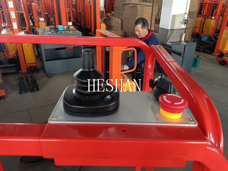 3M Upright Hydraulic Scissor Lift Full Auto 300kg Small Electric Scissor Lift