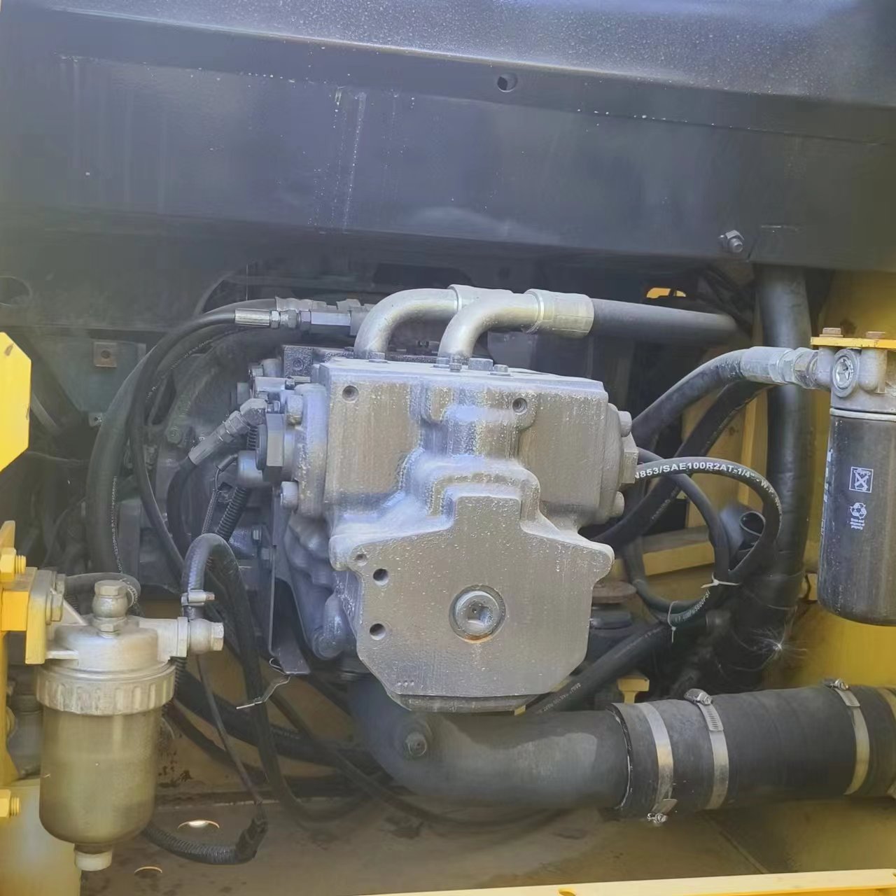 Original Japan Komatsu PC200 Hydraulic Cylinder Excavator with Low Working Hours