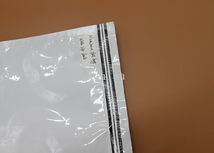 Antistatic Aluminum Foil Bags , Laminated Foil Pouches For Electronic
