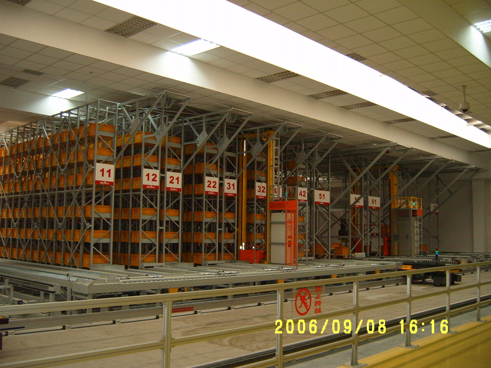 Personalized Drive In Heavy Duty Pallet Racking Large Scale Racking
