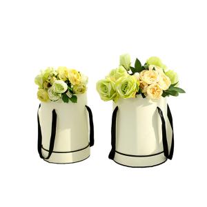 China ODM Welcome Handmade Flower Bouquet Boxes , Round Flower Hat Box With Ribbon Handle factory