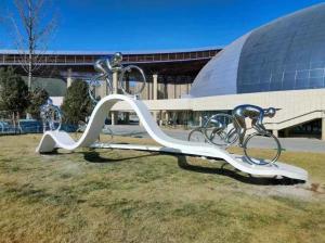 China Stainless Steel Outdoor Modern Art Sculpture For Garden Decoration factory