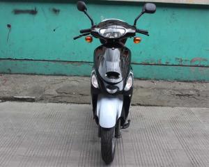 China 50cc Electric Moped Scooter , Aluminum Rear Rack Electric Scooter For Adults factory