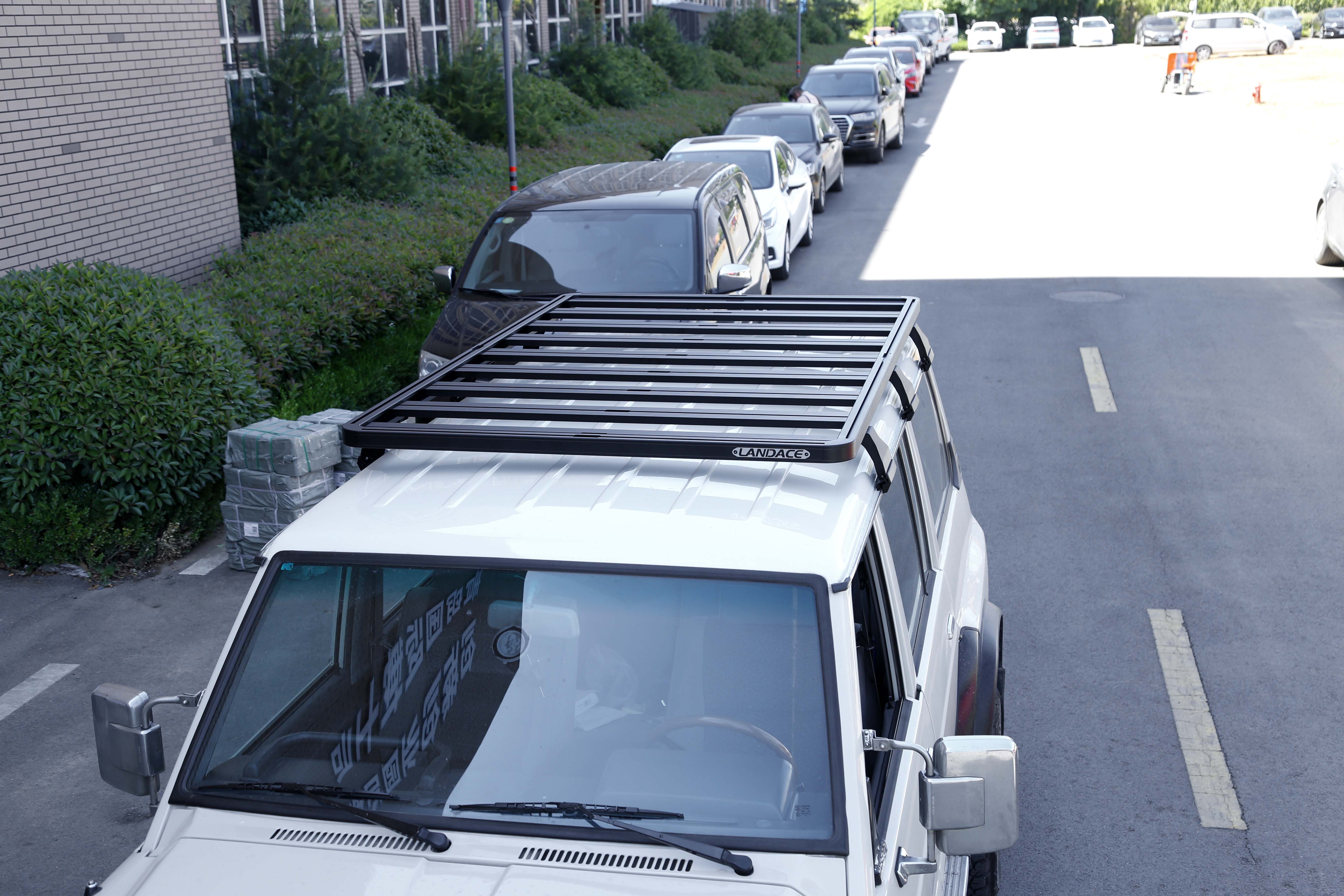 High- Off-road Roof Rack for NISSAN Y60 Versatile Universal Car Parts and Accessories