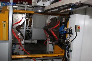 China 12 T Automatic Extrusion Blow Molding Machine Making LDPE HDPE Plastic Toy factory