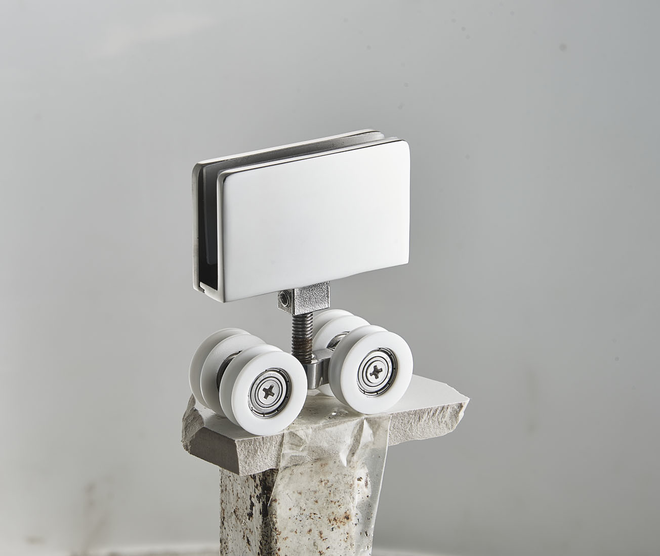 Suspension Grooved Top Shower Door Rollers 23mm Soft Close For Bathroom