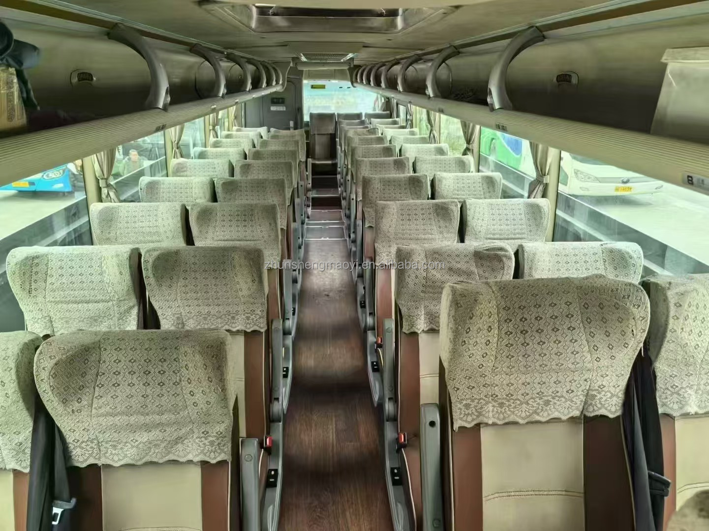 3 Emission Standard Used 49-Seat Midsize Passenger Bus with Manual Transmission