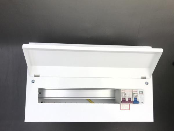 China Ip44 Rated Ce 14 Way Consumer Unit Main Switch Controlled With Surge Protector factory