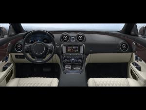 China Answer Calls Apple CarPlay Interface For Jaguar XJ 8 Inch HARMAN Playing Music factory